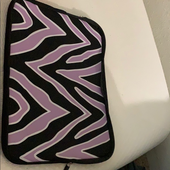 Laptop case - Picture 1 of 1